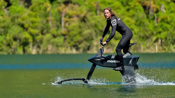 Manta5 Hydrofoiler SL3 Pro - Cycle On Water - Hydrofoil Bike